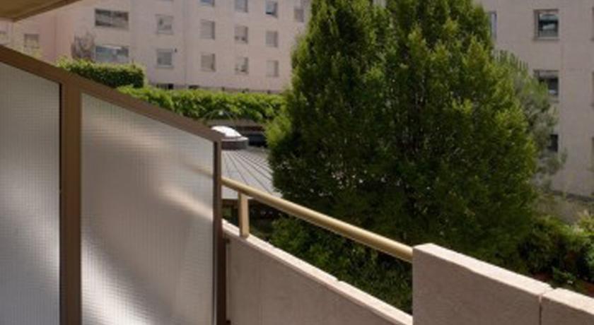 Residencia Universitaria Pare Claret Girona Oda fotoğraf