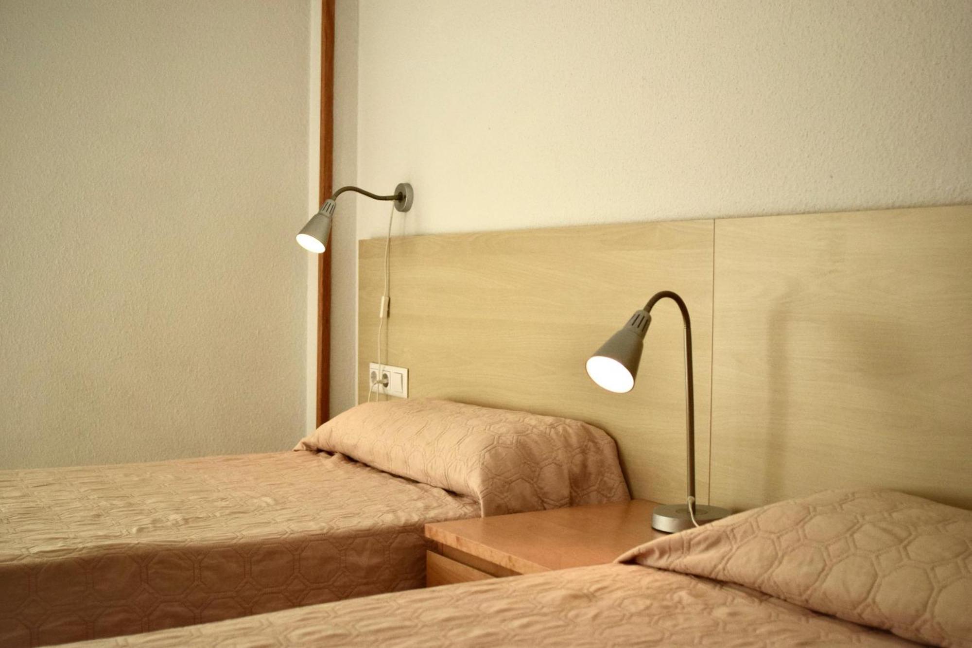 Residencia Universitaria Pare Claret Girona Dış mekan fotoğraf